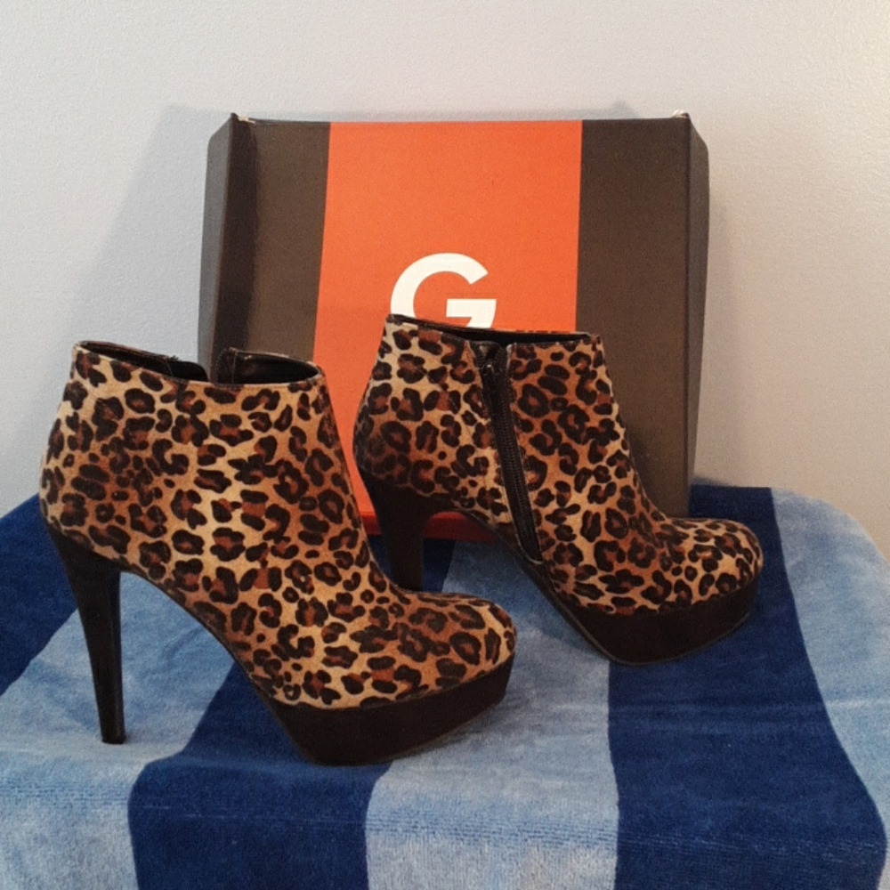 Guess high heel size 7.5M